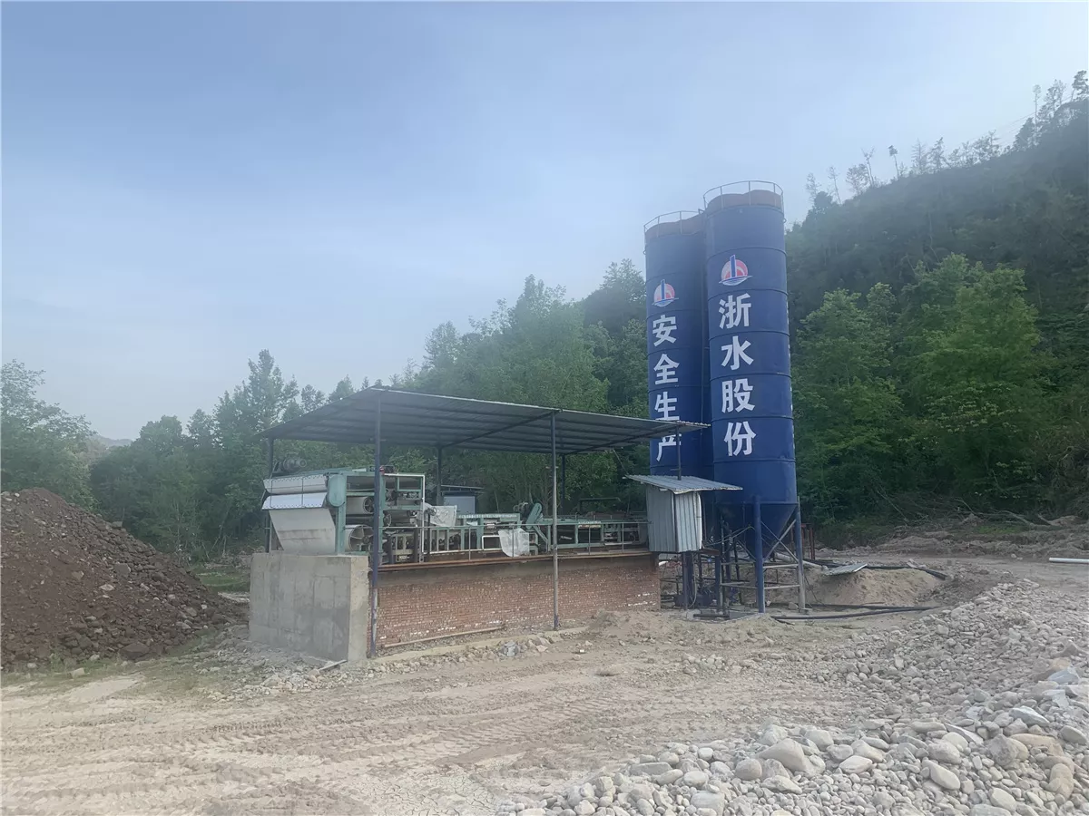 浙江永嘉杭温高铁砂石加工点